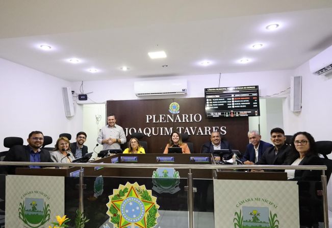 CÂMARA MUNICIPAL REALIZA PRIMEIRA SESSÃO EXTRAORDINÁRIA DO EXERCÍCIO DE 2024